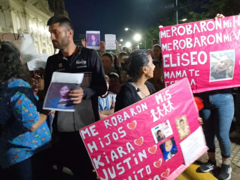 Plaza Belgrano de Nueve de Julio: Padre exige justicia tras agresión de su hija por parte de la madre