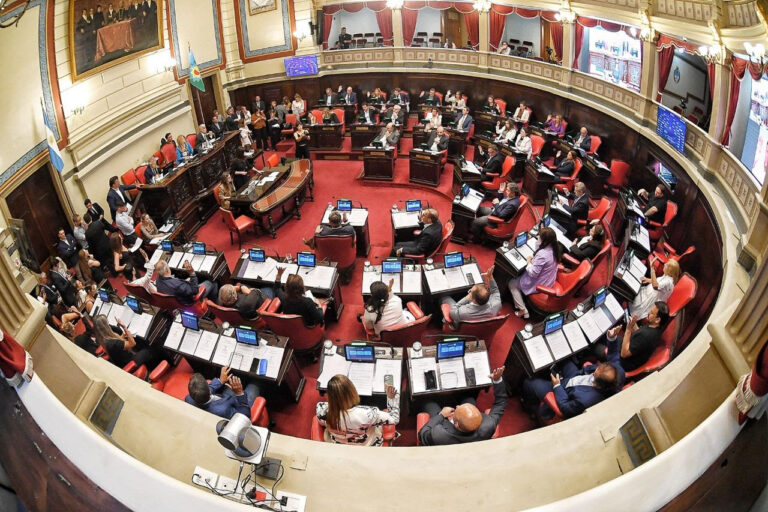 El Senado bonaerense aprobó el Presupuesto 2026 y la Ley Fiscal Impositiva: más de $43 billones para impulsar obra pública, producción y políticas sociales