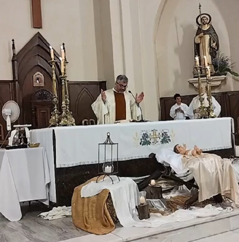 Misa de Año Nuevo 2026 en la Catedral de Santo Domingo fue delebrada por sacerdote que reside en Roma