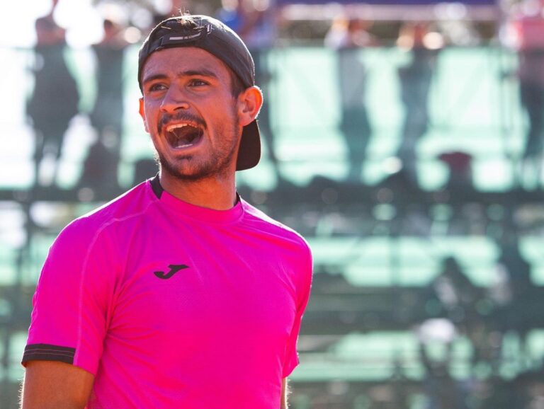 Mariano Navone debuta en el Abierto de Australia 2026 frente a Hamad Medjedovic
