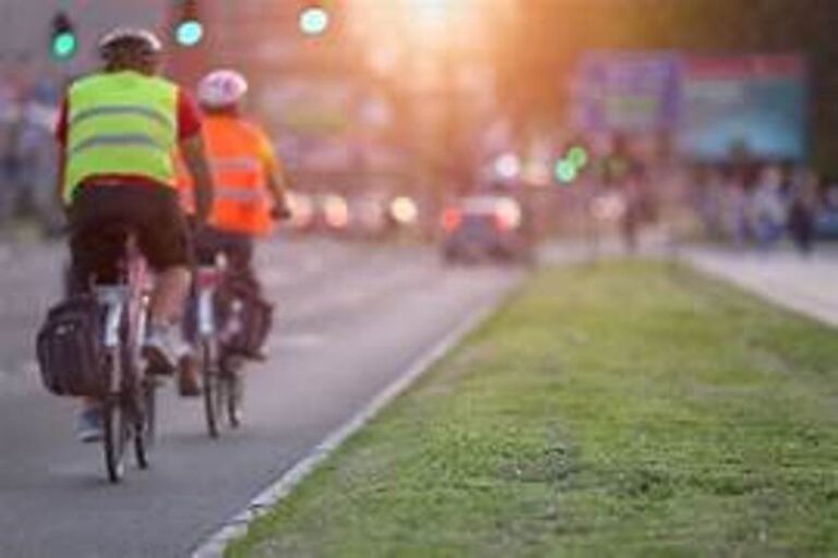 Seguridad Vial ante la Navidad: llamado a la prevención y al autocuidado, especialmente para ciclistas