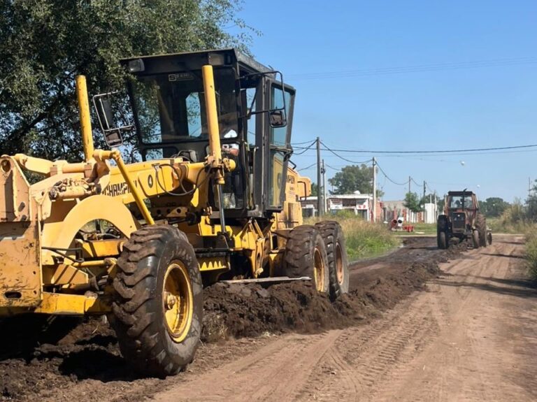 Avanzan tareas de mantenimiento de calles en distintos puntos de la ciudad