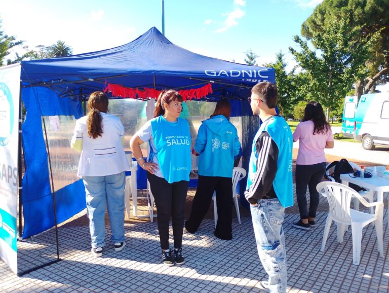 Jornada de Testeos Gratuitos en Plaza Belgrano: Lucha contra el VIH y la Sífilis