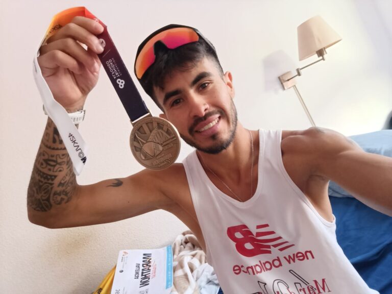 Damián Lorito brilló en la Maratón Internacional de Valencia: primer argentino en su categoría y cuarto entre 150 compatriotas