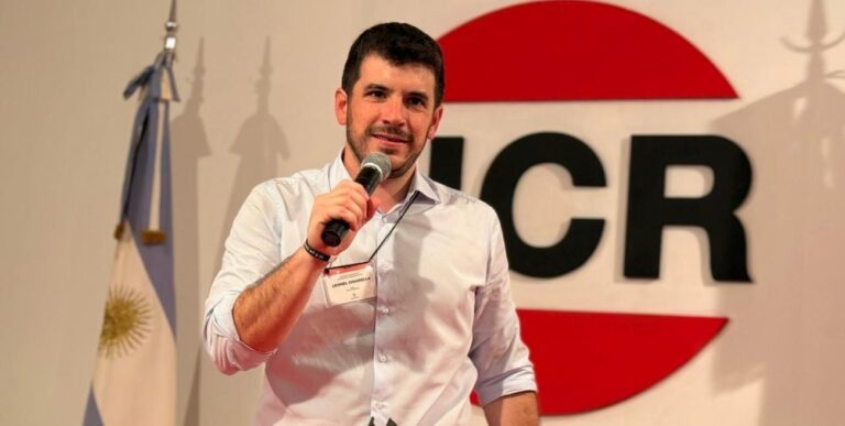 Leonel Chiarella, el más joven de su historia, fue elegido presidente de la UCR