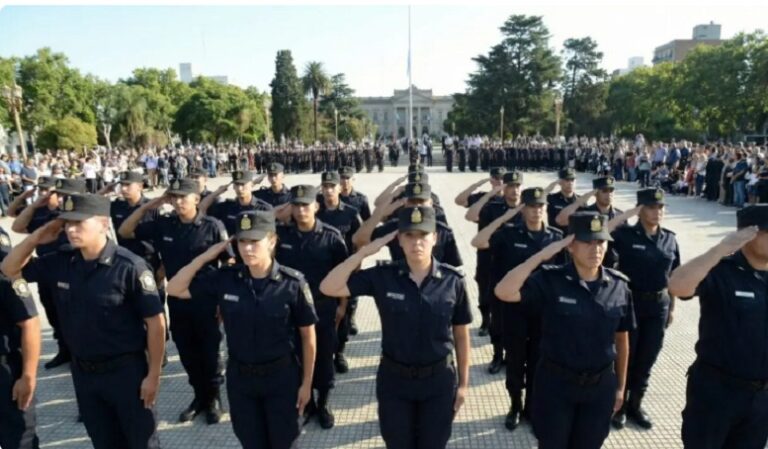 Día de la Policía Bonaerense: 204 años de historia, reconocimientos y desafíos en cada jornada