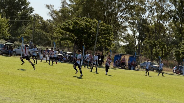 Empate entre 12 de Octubre y Dudignac