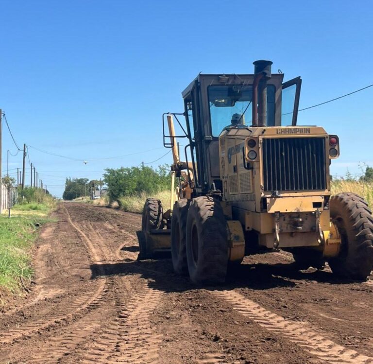 Se hacen trabajos previos para la colocación de piedra en sectores de la Ciudad