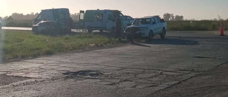 Choque en el cruce de Ruta 5 y bajada a Cadret: