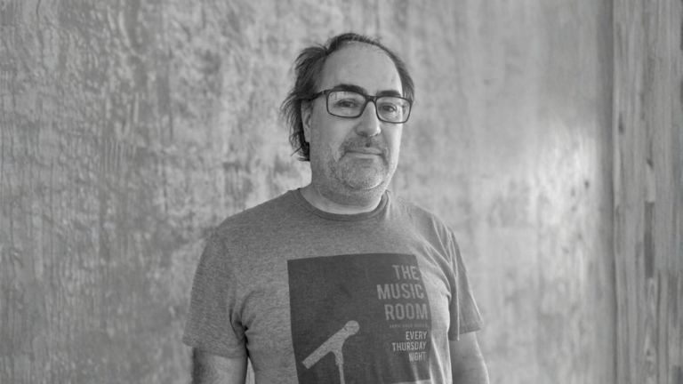 Reforma laboral: cuando el reloj atrasa cien años y la salud paga la cuenta