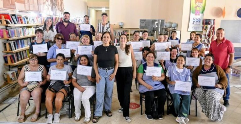 La Provincia capacitó a más de 23 mil auxiliares de comedores escolares
