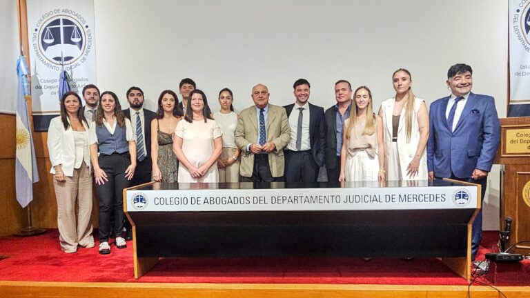 Jura de nuevos profesionales en el Colegio de Abogados del Departamento Judicial de Mercedes