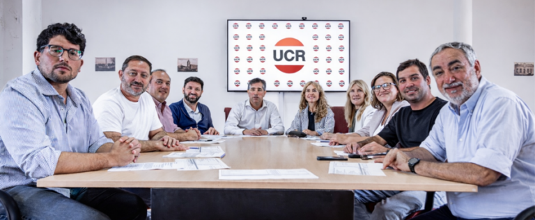Con intendentes y legisladores, el bloque UCR recorre la Cuarta para hacer crecer su mensaje político