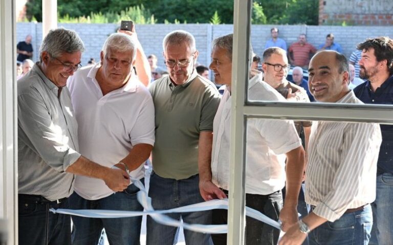 El ministro de Desarrollo Agrario Javier Rodriguez inauguró un frigorífico en Chacabuco