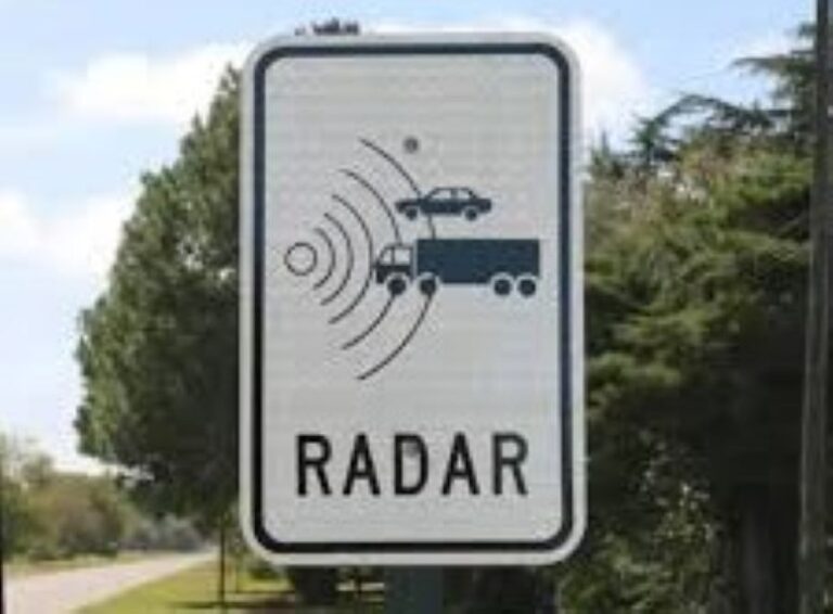 Radares: cómo saber si una fotomulta es válida