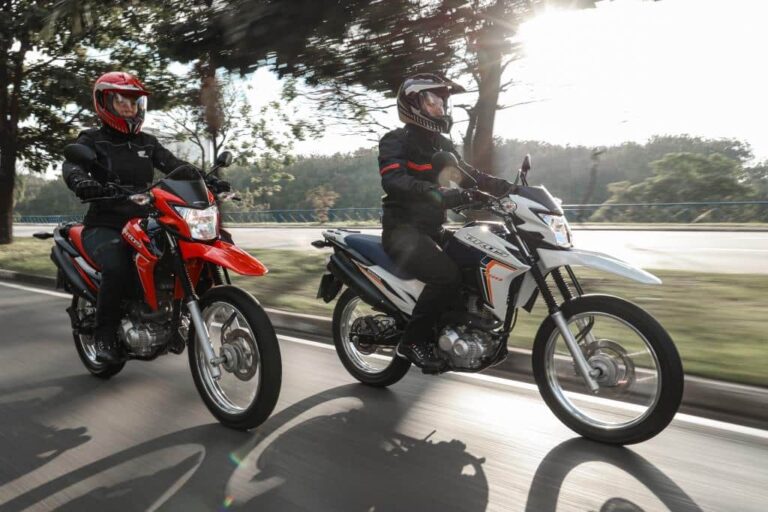Día del Motociclista: andar responsablemente en moto para disfrutar con seguridad