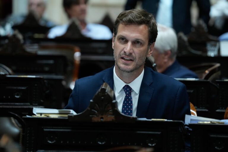 Javier Sánchez Wrba: “Queremos que los jóvenes tengan conocimiento práctico para potenciar el sector productivo”