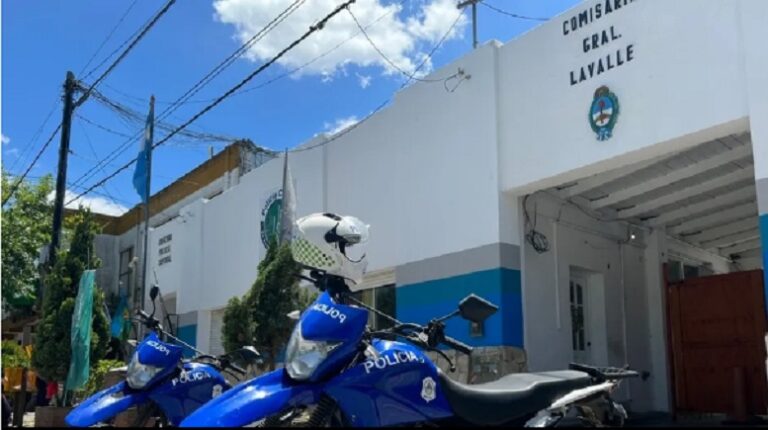 Conmoción en General Lavalle: mató a su expareja y apareció en el Carnaval ensangrentado