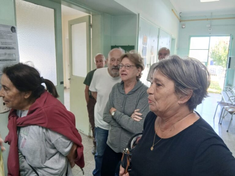 Comenzó la campaña de vacunación antigripal y hubo alta concurencia en el Hospital Julio de Vedia
