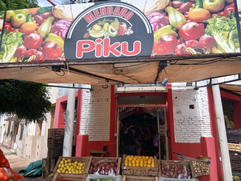 Mercado Piku celebra 4 años con atención, frescura en su mercadería de calidad y sorteos para sus clientes