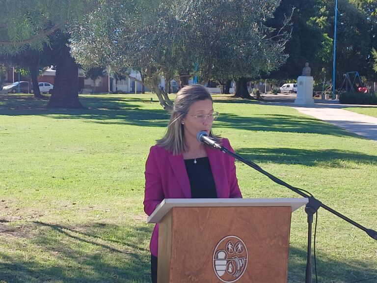 La Jefa Comunal de Nueve de Julio Gentile destacó la convocatoria del gobernador a intendentes en medio de la crisis municipal