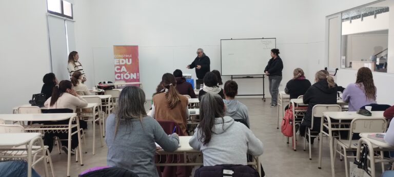 Inscripción abierta para la capacitación “Aprendiendo a Emprender” rumbo al premio “Mariel Neira” en su 9° edición