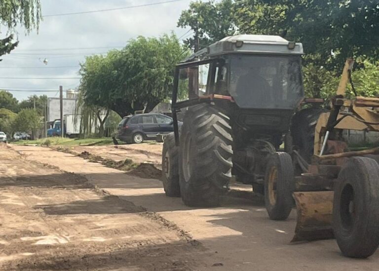 Se intensifican los trabajos de reparación de calles en Nueve de Julio