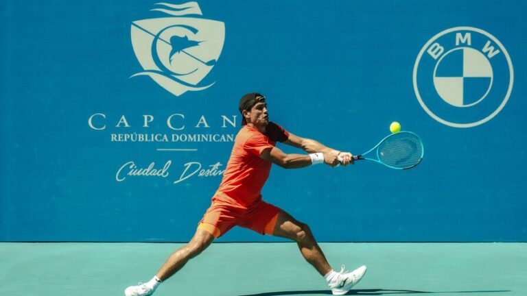 Mariano Navone buscará su primer título en canchas duras en la final del República Dominicana Open