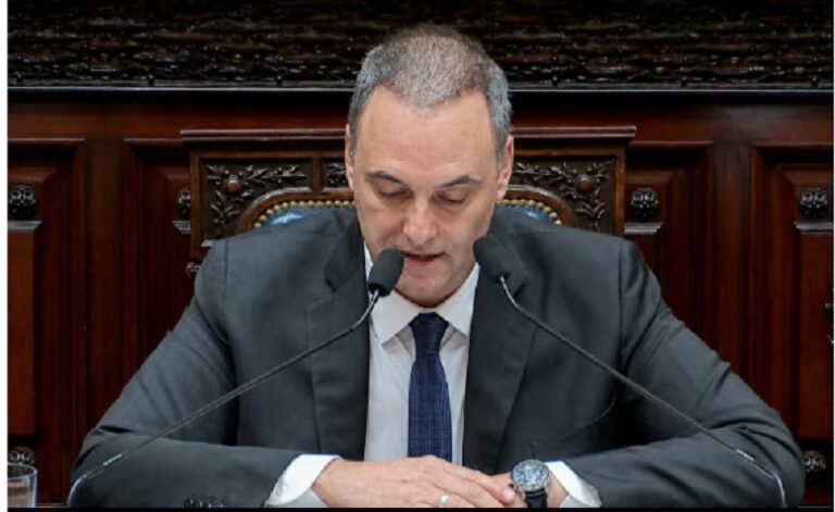 Adorni se defendió en Diputados y negó irregularidades: “Voy a demostrar en la Justicia que no cometí ningún delito”