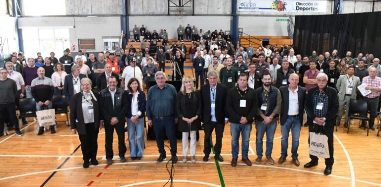 “El Estado nacional tiene que destinar los impuestos que recauda para obras hídricas y viales”