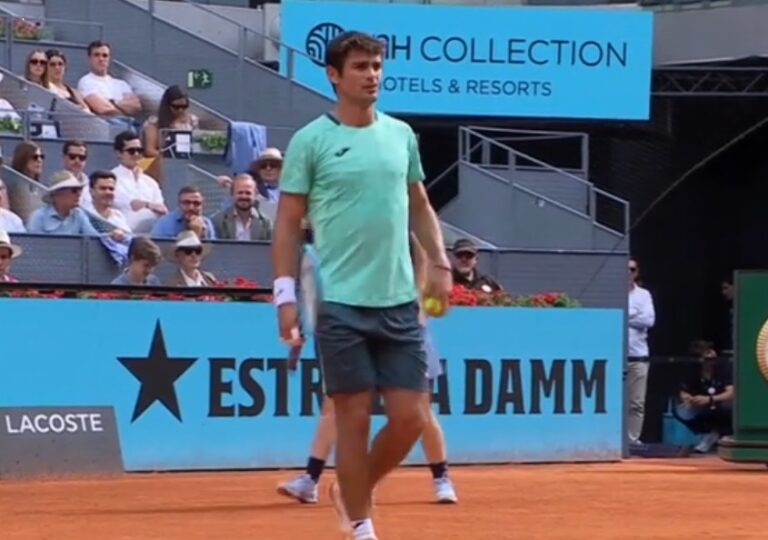 Mariano Navone se despide del Open de Madrid tras un gran esfuerzo ante Zverev