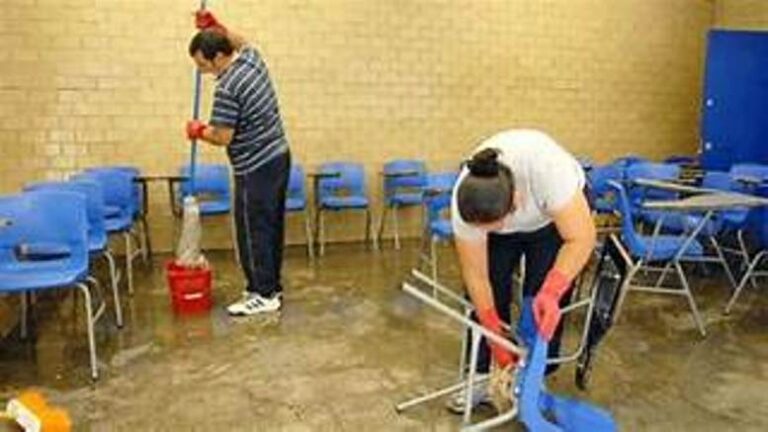 Dos gremios van al paro y complican las clases en escuelas bonaerenses