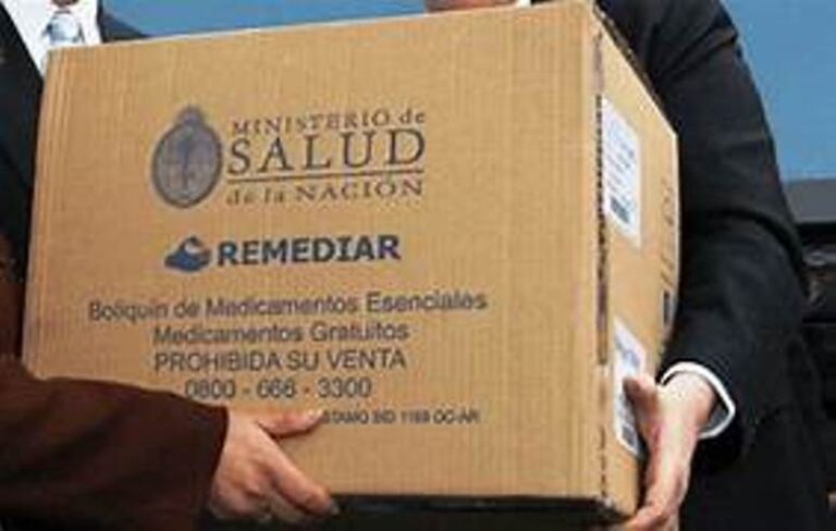 Alerta sanitaria: FESINTRAS denuncia que el cierre del Plan Remediar dejará sin medicación a millones