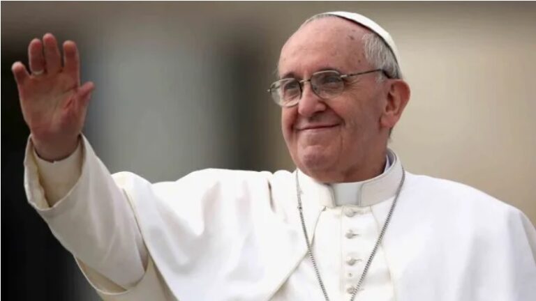 A un año de la muerte de Papa Francisco: misas, homenajes y un multitudinario encuentro con el cura DJ en Plaza de Mayo