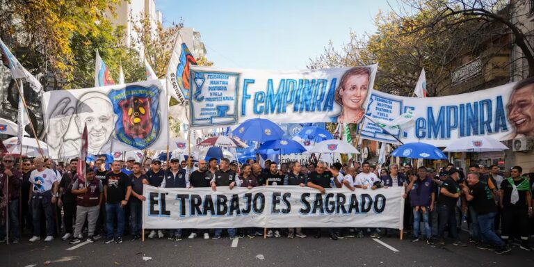 La Justicia suspendió la cautelar y reactivó la Reforma Laboral de Milei