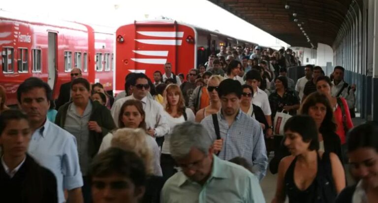 La mitad de los habitantes del país vive con menos de $15 mil por día