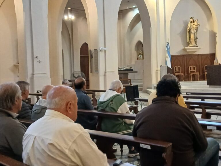 Los Madrugadores del 9 celebraron su encuentro 299 en Sábado Santo
