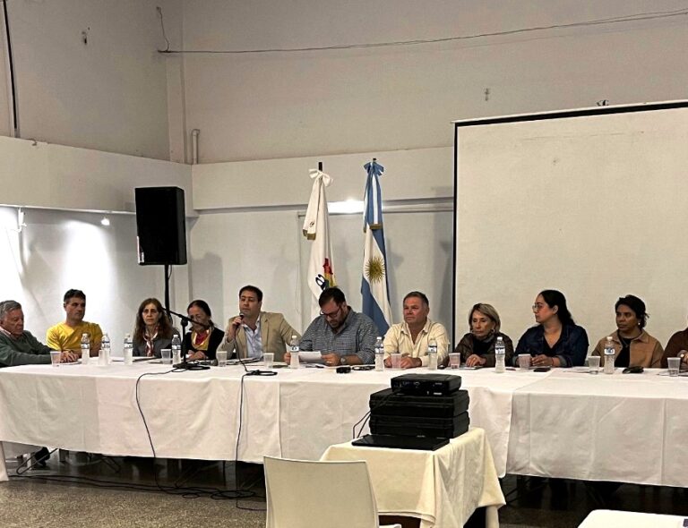 Matías Losinno encabezó la Asamblea Anual de la Cooperativa Eléctrica y de Servicios Mariano Moreno