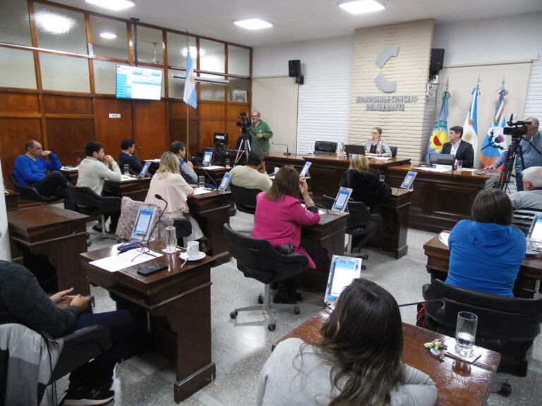 Se pide a los concejales de Trenque Lauquen denunciar presunto abuso de autoridad del Presidente del cuerpo