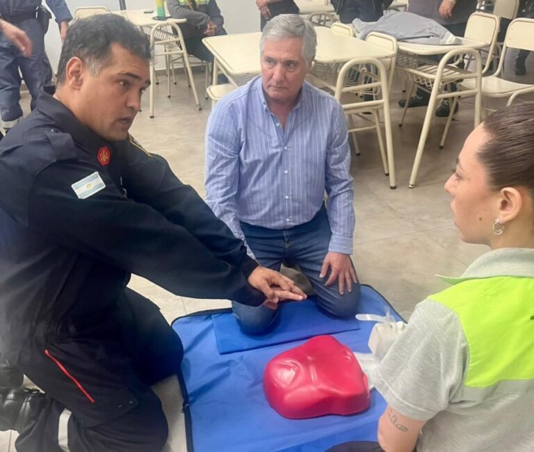 Capacitaron en RCP y maniobra de Heimlich a fuerzas de prevención y seguridad