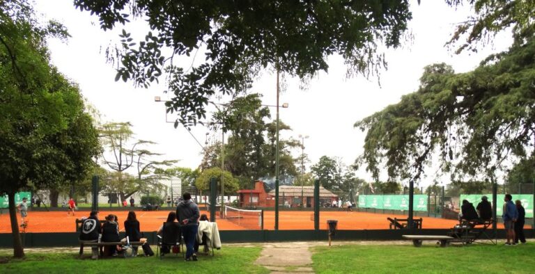 Se disputa el tercer torneo de la Liga Nuevejuliense de Tenis