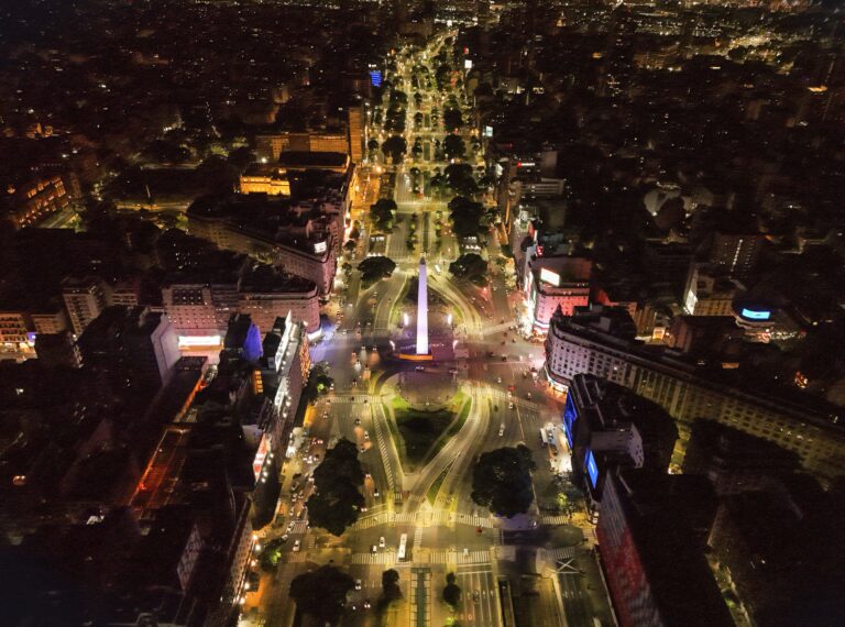 Buenos Aires celebra los 90 años del Obelisco con una gran fiesta cultural y turística
