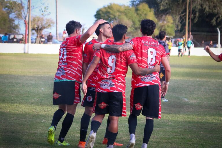 Atlético Naón dio el primer golpe y quedó a un paso del título