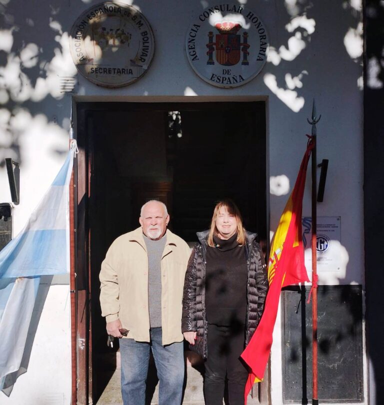 La Comunidad Española votó por sus representantes al CRE