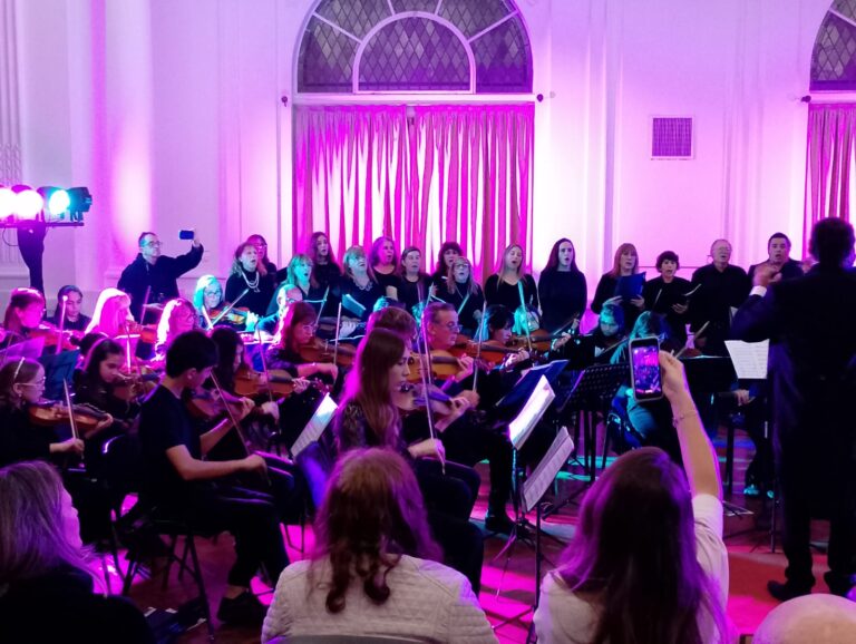 Mayo Sinfónico regaló en la antesala de los 10 años de la Orquesta de Nueve de Julio una noche de alta jerarquía artística
