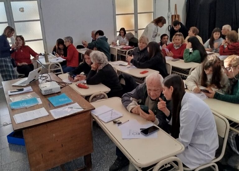 Exitosa experiencia de capacitación e inclusión digital para adultos mayores