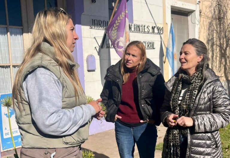 María José Gentile recorrió El Provincial, Norumbega y 12 de Octubre para supervisar acciones de gestión y dialogar con vecinos