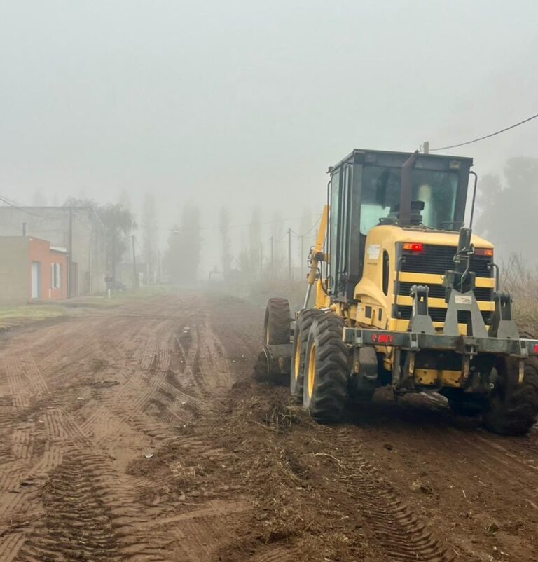 Continúan las mejoras viales en calles de distintos barrios de la ciudad