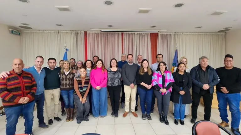 Intendentes bonaerenses preparan un “frazadaso” frente al Senado contra el recorte de la Zona Fría