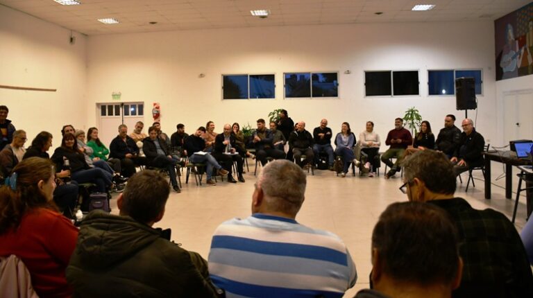 La Provincia reunió a municipios, organizaciones y especialistas para debatir políticas de hábitat en Mar Chiquita